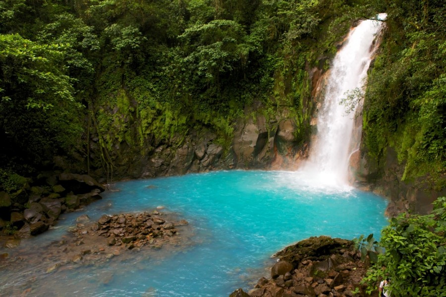 Pourquoi Rio Céleste est bleu ?